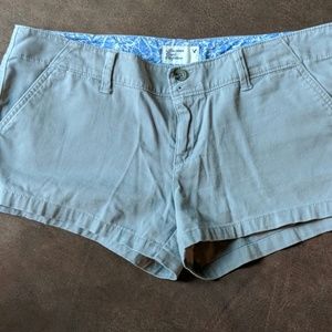 American eagle size 10 short shorts